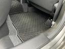 純正フロアマット付きです。