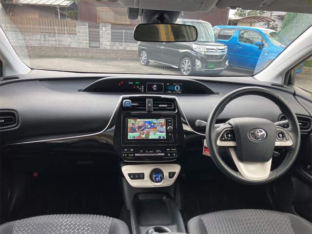 プリウス S バックカメラ ETC アイドリングストップ LEDヘッドランプ キーレス スマートキー 運転席・助手席エアバッグ(24枚目)