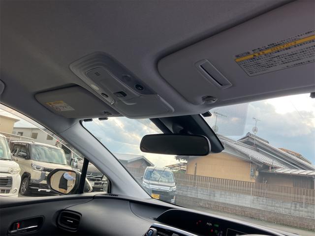 プリウス S バックカメラ ETC アイドリングストップ LEDヘッドランプ キーレス スマートキー 運転席・助手席エアバッグ(31枚目)