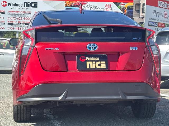 プリウス Ｓツーリングセレクション　トヨタセーフティーセンス・バックカメラ・純正ナビ・ＥＴＣ・純正ツーリングホイール・ＬＥＤ・クルコン・シートヒーター・プッシュスタート・スマキー・フルセグ・Ｂｌｕｅｔｏｏｔｈ・レザーシート・レーンキープ（16枚目）