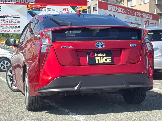 プリウス Ｓツーリングセレクション　トヨタセーフティーセンス・バックカメラ・純正ナビ・ＥＴＣ・純正ツーリングホイール・ＬＥＤ・クルコン・シートヒーター・プッシュスタート・スマキー・フルセグ・Ｂｌｕｅｔｏｏｔｈ・レザーシート・レーンキープ（18枚目）