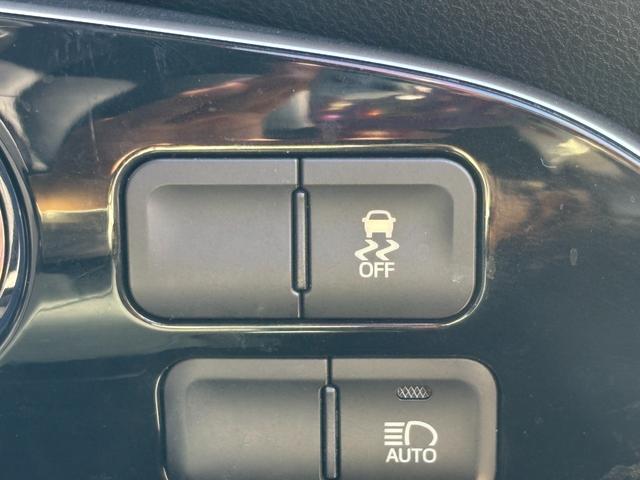 プリウス Ｓツーリングセレクション　トヨタセーフティーセンス・純正ナビ・バックカメラ・ビルトインＥＴＣ・プッシュスタート・クルコン・スマートキー・シートヒーター・レザーシート・ＬＥＤヘッド・純正アルミ・フォグランプ・横滑り防止装置！（35枚目）