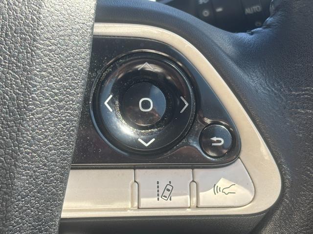 プリウス Ｓツーリングセレクション　トヨタセーフティーセンス・純正ナビ・バックカメラ・ビルトインＥＴＣ・プッシュスタート・クルコン・スマートキー・シートヒーター・レザーシート・ＬＥＤヘッド・純正アルミ・フォグランプ・横滑り防止装置！（49枚目）