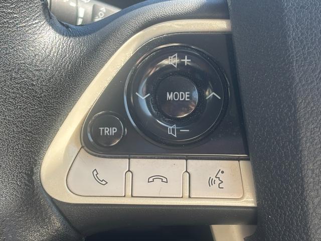 プリウス Ｓツーリングセレクション　トヨタセーフティーセンス・純正ナビ・バックカメラ・ビルトインＥＴＣ・プッシュスタート・クルコン・スマートキー・シートヒーター・レザーシート・ＬＥＤヘッド・純正アルミ・フォグランプ・横滑り防止装置！（50枚目）