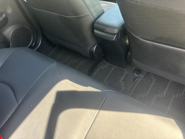 プリウス Ｓツーリングセレクション　トヨタセーフティーセンス・純正ナビ・バックカメラ・ビルトインＥＴＣ・プッシュスタート・クルコン・スマートキー・シートヒーター・レザーシート・ＬＥＤヘッド・純正アルミ・フォグランプ・横滑り防止装置！（55枚目）