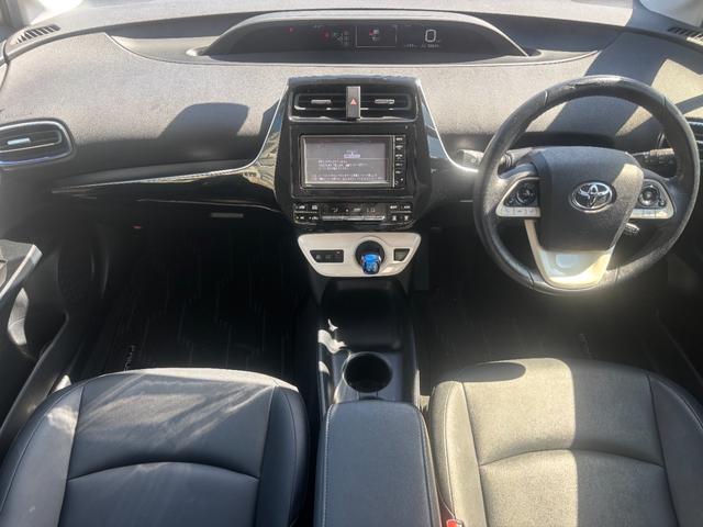 プリウス Ｓツーリングセレクション　トヨタセーフティーセンス・純正ナビ・バックカメラ・ビルトインＥＴＣ・プッシュスタート・クルコン・スマートキー・シートヒーター・レザーシート・ＬＥＤヘッド・純正アルミ・フォグランプ・横滑り防止装置！（60枚目）