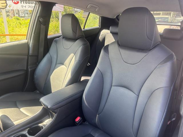 プリウス Ｓツーリングセレクション　トヨタセーフティーセンス・純正ナビ・バックカメラ・ビルトインＥＴＣ・プッシュスタート・クルコン・スマートキー・シートヒーター・レザーシート・ＬＥＤヘッド・純正アルミ・フォグランプ・横滑り防止装置！（61枚目）