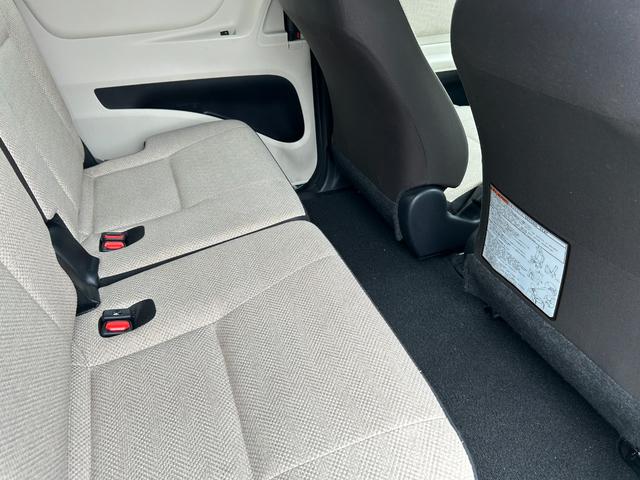シエンタ Ｘ　Ｂｌｕｅｔｏｏｔｈ・ＥＴＣ・ＬＥＤライト・衝突軽減・横滑り防止・Ｂカメラ・レーンキープ・三列シート・ウォークスルー　・レーンキープ・フルフラット・アイドリングストップ・オートハイビーム・メモリーナビ（49枚目）