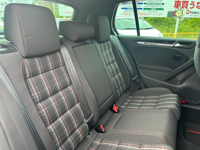 ゴルフ ＧＴＩ　ＥＴＣ・ドラレコ・ディスチャージドランプ・クルコン・社外ナビ・フロントフォグランプ・リアフォグランプ・純正アルミ・横滑り防止装置・ミュージックサーバー・パドルシフト・ワンセグＴＶ・盗難防止・Ｗエアコン（50枚目）