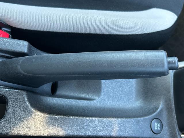 ノート e-パワー B エマージェンシーブレーキ・アラウンドビューモニター・コーナーセンサー・ETC・ドラレコ・バックカメラ・デジタルインナーミラー・レーンキープアシスト・Pスタート・オートエアコン・スマートキー・電格ミラー(37枚目)