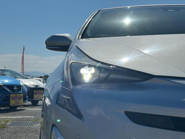 プリウス Sセーフティプラス トヨタセーフティーセンス・純正9型ナビ・バックカメラ・ETC・ドラレコ・クルコン・プッシュスタート・Bluetooth・LEDヘッド・純正アルミ・パーキングアシスト・コーナーセンサー・フルセグ・フォグ(11枚目)