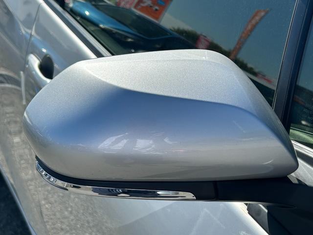 プリウス Sセーフティプラス トヨタセーフティーセンス・純正9型ナビ・バックカメラ・ETC・ドラレコ・クルコン・プッシュスタート・Bluetooth・LEDヘッド・純正アルミ・パーキングアシスト・コーナーセンサー・フルセグ・フォグ(15枚目)