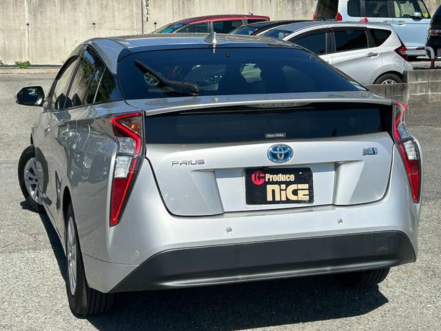 プリウス Sセーフティプラス トヨタセーフティーセンス・純正9型ナビ・バックカメラ・ETC・ドラレコ・クルコン・プッシュスタート・Bluetooth・LEDヘッド・純正アルミ・パーキングアシスト・コーナーセンサー・フルセグ・フォグ(18枚目)