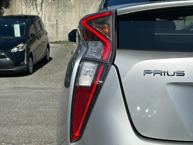 プリウス Sセーフティプラス トヨタセーフティーセンス・純正9型ナビ・バックカメラ・ETC・ドラレコ・クルコン・プッシュスタート・Bluetooth・LEDヘッド・純正アルミ・パーキングアシスト・コーナーセンサー・フルセグ・フォグ(24枚目)