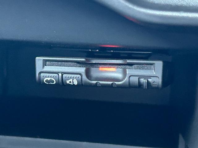 ノート Ｘ　エマージェンシーブレーキ・バックカメラ・純正ナビ・衝突軽減ブレーキ・ＥＴＣ・前後ドラレコ・Ｂｌｕｅｔｏｏｔｈ・プッシュスタート・レーンキープアシスト・スマートキー・ワンセグ・横滑り防止装置・盗難防止（35枚目）