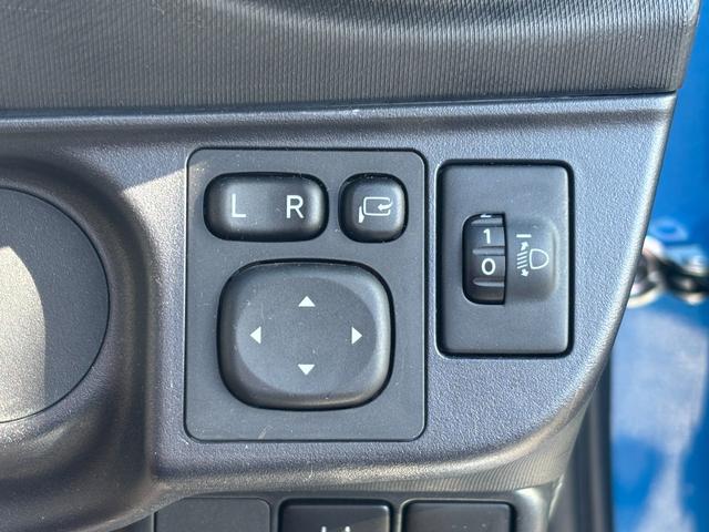 アクア S トヨタセーフティーセンス・オートマチックハイビーム・レーンキープ・純正ナビ・バックカメラ・ビルトインETC・ドラレコ・Bluetooth・フルセグTV・コーナーセンサー・オートエアコン・電動格納ミラー(32枚目)