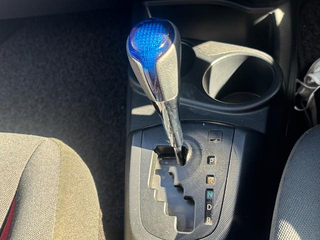 アクア S トヨタセーフティーセンス・オートマチックハイビーム・レーンキープ・純正ナビ・バックカメラ・ビルトインETC・ドラレコ・Bluetooth・フルセグTV・コーナーセンサー・オートエアコン・電動格納ミラー(39枚目)