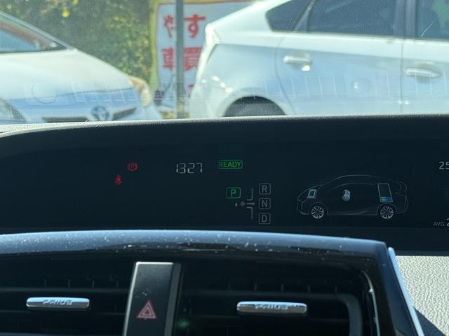 プリウス S トヨタ純正ナビ・ビルトインETC・Bluetooth・TV・LEDヘッドライト・純正アルミホイール・電動格納ミラー・ウィンカーミラー・オートエアコン・横滑り防止装置・プッシュスタート・スマートキー(47枚目)