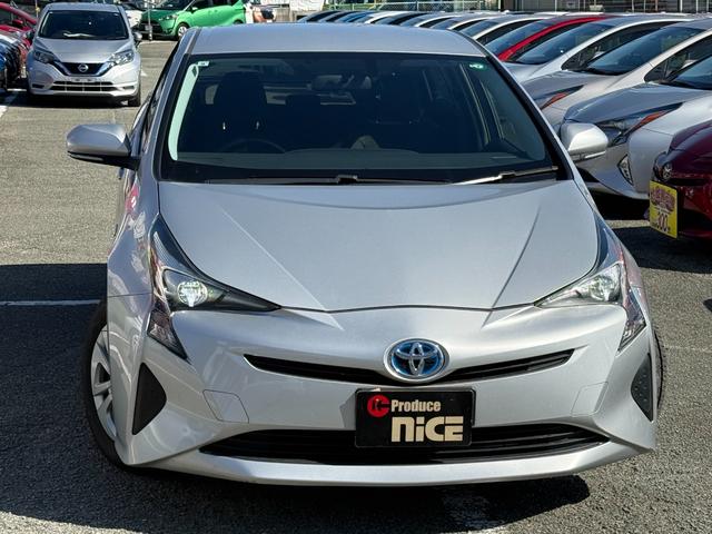 プリウス S トヨタ純正ナビ・ビルトインETC・Bluetooth・TV・LEDヘッドライト・純正アルミホイール・電動格納ミラー・ウィンカーミラー・オートエアコン・横滑り防止装置・プッシュスタート・スマートキー(67枚目)