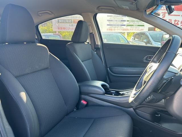 ヴェゼル ハイブリッドX あんしんパッケージ・ホンダインターナビ・パドルシフト・クルコン・スマキー・電子パーキング・バックカメラ・ビルトインETC・LEDヘッドライト・フォグランプ・純正アルミ・ドラレコ・ワンセグTV・(53枚目)