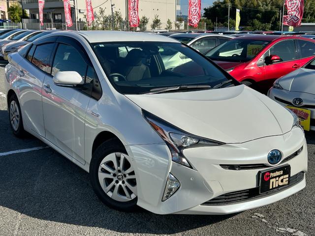 プリウス S 衝突軽減ブレーキ・9型ナビ・クルコン・ETC・バックカメラ・ドラレコ・コーナーセンサー・ヘッドアップディスプレイ・純正アルミ・パーキングアシスト・Bluetooth・LEDヘッド・フォグ・レーンキープ(8枚目)