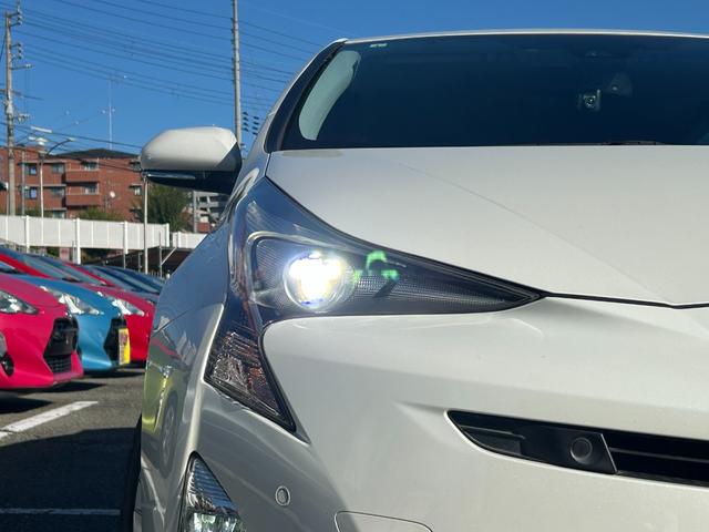 プリウス S 衝突軽減ブレーキ・9型ナビ・クルコン・ETC・バックカメラ・ドラレコ・コーナーセンサー・ヘッドアップディスプレイ・純正アルミ・パーキングアシスト・Bluetooth・LEDヘッド・フォグ・レーンキープ(11枚目)