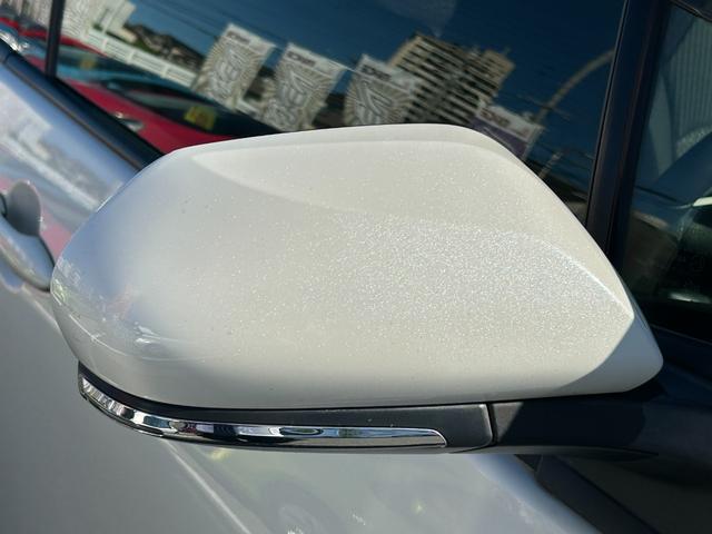 プリウス S 衝突軽減ブレーキ・9型ナビ・クルコン・ETC・バックカメラ・ドラレコ・コーナーセンサー・ヘッドアップディスプレイ・純正アルミ・パーキングアシスト・Bluetooth・LEDヘッド・フォグ・レーンキープ(15枚目)