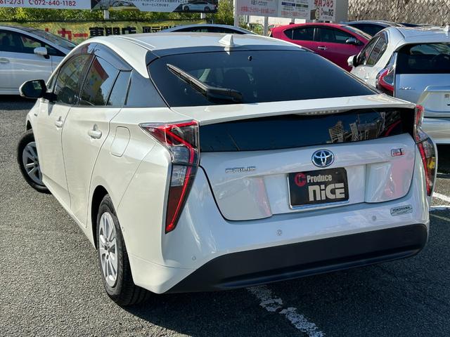 プリウス S 衝突軽減ブレーキ・9型ナビ・クルコン・ETC・バックカメラ・ドラレコ・コーナーセンサー・ヘッドアップディスプレイ・純正アルミ・パーキングアシスト・Bluetooth・LEDヘッド・フォグ・レーンキープ(19枚目)