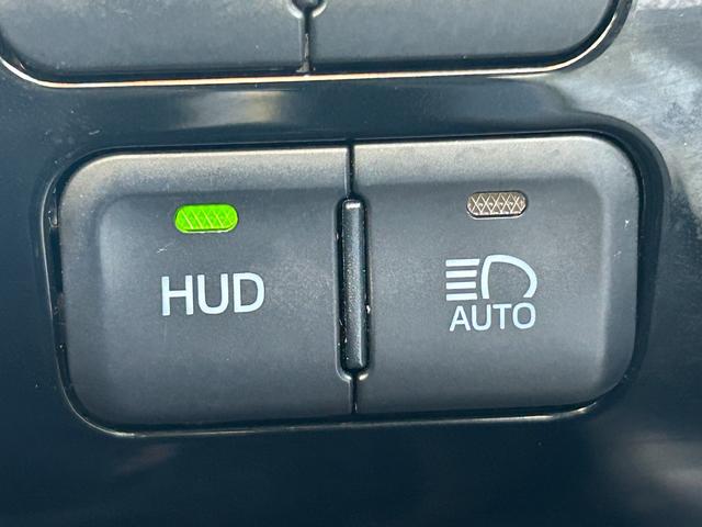 プリウス S 衝突軽減ブレーキ・9型ナビ・クルコン・ETC・バックカメラ・ドラレコ・コーナーセンサー・ヘッドアップディスプレイ・純正アルミ・パーキングアシスト・Bluetooth・LEDヘッド・フォグ・レーンキープ(36枚目)