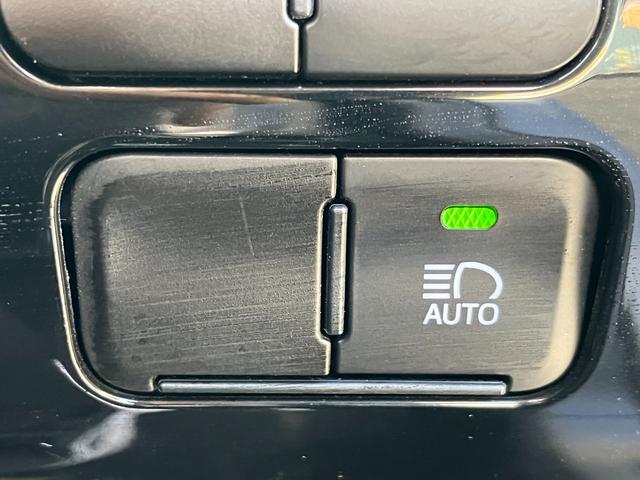 プリウス SセーフティプラスII TOYOTAセーフティセンス・クルコン・全周囲カメラ・純正ナビ・バックカメラ・コーナーセンサー・ETC・ドラレコ・ブラインドスポットモニター・Bluetooth・LEDヘッドライト・純正アルミホイール(37枚目)