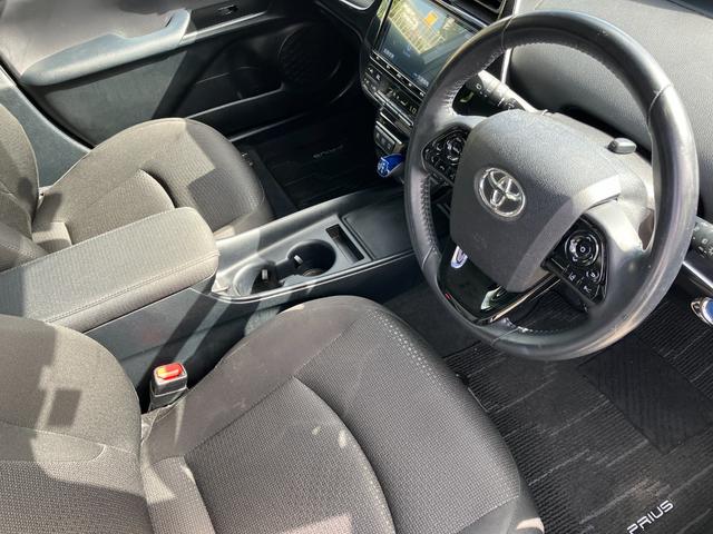 プリウス SセーフティプラスII TOYOTAセーフティセンス・クルコン・全周囲カメラ・純正ナビ・バックカメラ・コーナーセンサー・ETC・ドラレコ・ブラインドスポットモニター・Bluetooth・LEDヘッドライト・純正アルミホイール(54枚目)