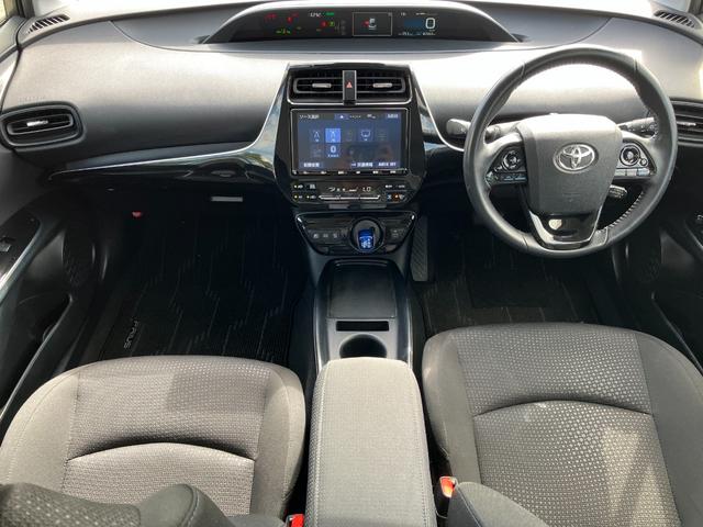 プリウス SセーフティプラスII TOYOTAセーフティセンス・クルコン・全周囲カメラ・純正ナビ・バックカメラ・コーナーセンサー・ETC・ドラレコ・ブラインドスポットモニター・Bluetooth・LEDヘッドライト・純正アルミホイール(63枚目)