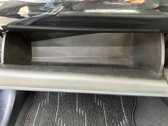 プリウス SセーフティプラスII TOYOTAセーフティセンス・クルコン・全周囲カメラ・純正ナビ・バックカメラ・コーナーセンサー・ETC・ドラレコ・ブラインドスポットモニター・Bluetooth・LEDヘッドライト・純正アルミホイール(66枚目)