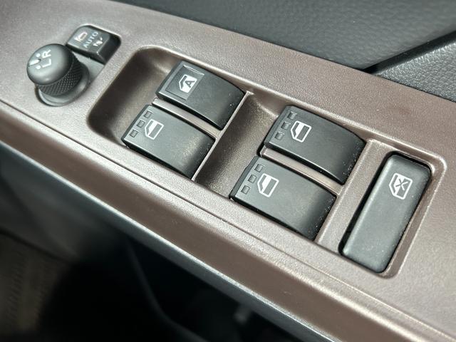 タンク X S 衝突軽減ブレーキ・パワースライドドア・純正ナビ・バックカメラ・ビルトインETC・コーナーセンサー・Bluetooth・プッシュスタート・スマートキー・電動格納ミラー・アイドリングストップ・横滑り防止(36枚目)