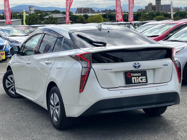 プリウス Ａ　衝突軽減・純正９型ナビ・クルコン・コーナーセンサー・ＥＴＣ・Ｂカメラ・ヘッドアップディスプレイ・パーキングアシスト・ブラインドスポットモニター・ドラレコ・ＬＥＤヘッド・純正アルミ・Ｂｌｕｅｔｏｏｔｈ！（21枚目）