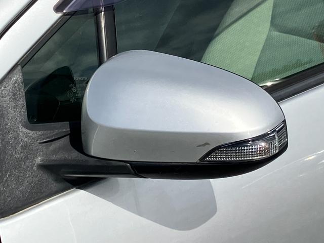 アクア L 衝突軽減ブレーキ・ETC・社外ナビ・バックカメラ・コーナーセンサー・Bluetooth・レーンキープ・ワンセグ・横滑り防止・オートハイビーム・オートエアコン・パワーウィンドウ・ABS・電動格納ミラー(12枚目)