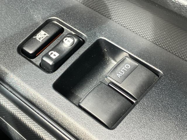 アクア L 衝突軽減ブレーキ・ETC・社外ナビ・バックカメラ・コーナーセンサー・Bluetooth・レーンキープ・ワンセグ・横滑り防止・オートハイビーム・オートエアコン・パワーウィンドウ・ABS・電動格納ミラー(35枚目)