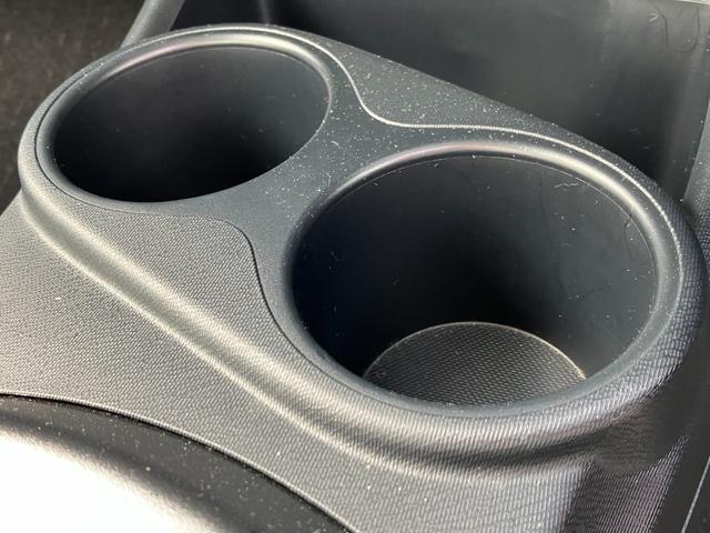 アクア L 衝突軽減ブレーキ・ETC・社外ナビ・バックカメラ・コーナーセンサー・Bluetooth・レーンキープ・ワンセグ・横滑り防止・オートハイビーム・オートエアコン・パワーウィンドウ・ABS・電動格納ミラー(39枚目)