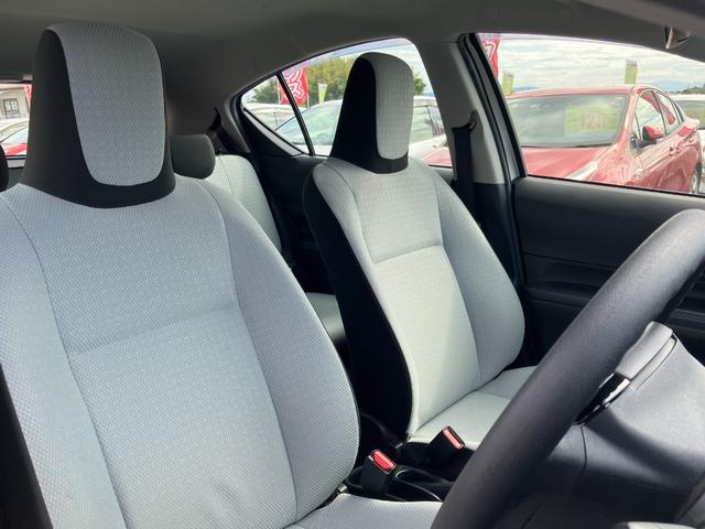 アクア L 衝突軽減ブレーキ・ETC・社外ナビ・バックカメラ・コーナーセンサー・Bluetooth・レーンキープ・ワンセグ・横滑り防止・オートハイビーム・オートエアコン・パワーウィンドウ・ABS・電動格納ミラー(50枚目)