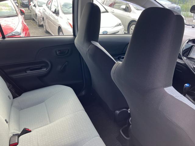 アクア L 衝突軽減ブレーキ・ETC・社外ナビ・バックカメラ・コーナーセンサー・Bluetooth・レーンキープ・ワンセグ・横滑り防止・オートハイビーム・オートエアコン・パワーウィンドウ・ABS・電動格納ミラー(51枚目)