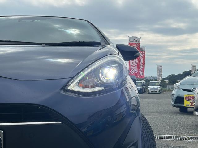 アクア Sスタイルブラック 衝突軽減ブレーキ・Pスタート・スマートキー・純正9型ナビ・シートヒーター・LEDヘッド・Bカメラ・ビルトインETC2.0・フォグ・Bluetooth・フルセグ・レーンキープ・オートマチックハイビーム!(10枚目)