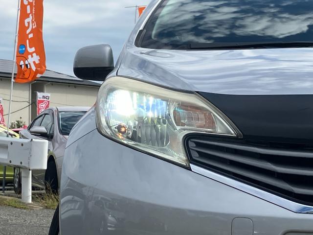 ノート Ｘ　ＤＩＧ－Ｓ　日産純正ナビ・ＥＴＣ・ＨＩＤヘッド・社外１６インチアルミホイール・プッシュスタート・スマートキー・アイドリングストップ・オートエアコン・パワーウィンドウ・パワステ・電動格納ミラー・パワーウィンドウ！！（11枚目）