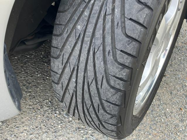 ノート Ｘ　ＤＩＧ－Ｓ　日産純正ナビ・ＥＴＣ・ＨＩＤヘッド・社外１６インチアルミホイール・プッシュスタート・スマートキー・アイドリングストップ・オートエアコン・パワーウィンドウ・パワステ・電動格納ミラー・パワーウィンドウ！！（15枚目）