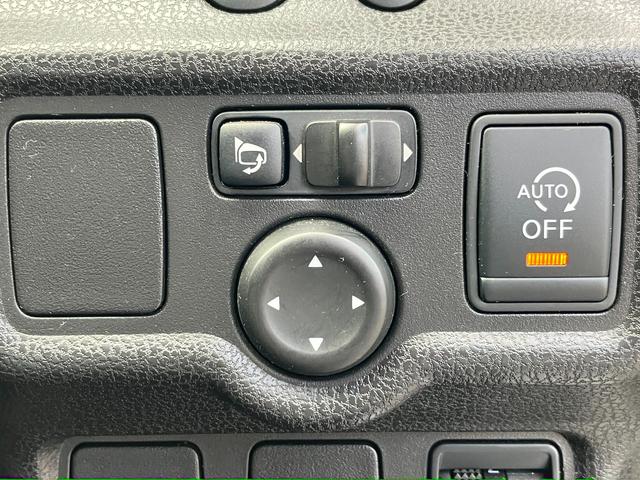 ノート Ｘ　ＤＩＧ－Ｓ　日産純正ナビ・ＥＴＣ・ＨＩＤヘッド・社外１６インチアルミホイール・プッシュスタート・スマートキー・アイドリングストップ・オートエアコン・パワーウィンドウ・パワステ・電動格納ミラー・パワーウィンドウ！！（33枚目）