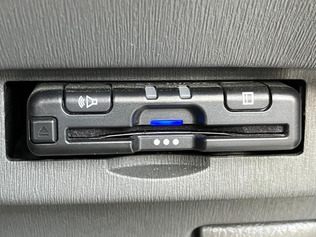 プリウス Ｓ　トヨタ純正ナビ・バックカメラ・ＥＴＣ・ＨＩＤヘッドライト・純正アルミホイール・コーナーセンサー・フロントフォグランプ・プッシュスタート・スマートキー・ＴＶ・フルフラットシート・パワーウィンドウ・ミラー（35枚目）