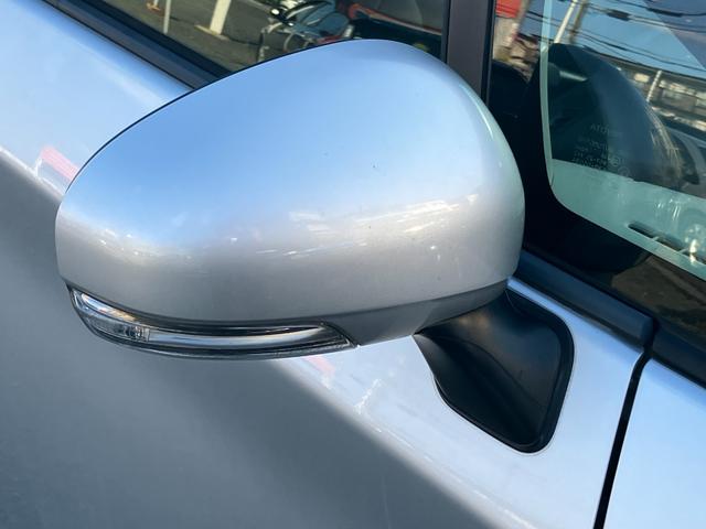 プリウス Ｓ　トヨタ純正ナビ・バックカメラ・ＥＴＣ・ＨＩＤヘッドライト・純正アルミホイール・コーナーセンサー・フロントフォグランプ・プッシュスタート・スマートキー・ＴＶ・フルフラットシート・パワーウィンドウ・ミラー（71枚目）