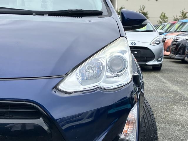 アクア Sスタイルブラック トヨタセーフティーセンス・プッシュスタート・スマートキー・トヨタ純正ナビ・Bカメラ・ビルトインETC 前後ドラレコ・Bluetooth・フルセグTV・レーンキープ・オートマチックハイビーム・電格ミラー(10枚目)