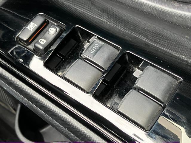 アクア Sスタイルブラック トヨタセーフティーセンス・プッシュスタート・スマートキー・トヨタ純正ナビ・Bカメラ・ビルトインETC 前後ドラレコ・Bluetooth・フルセグTV・レーンキープ・オートマチックハイビーム・電格ミラー(36枚目)