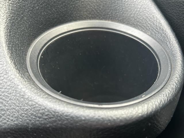 シエンタ ハイブリッドＸ　パワースライドドア・トヨタ純正ナビ・バックカメラ・ビルトインＥＴＣ・Ｂｌｕｅｔｏｏｔｈ・フルセグＴＶ・オートエアコン・電動格納ミラー・ウィンカーミラー・キーレスキー・パワーウィンドウ・横滑り防止装置（35枚目）