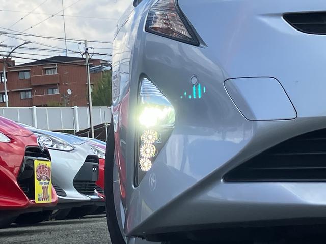 プリウス Ｓセーフティプラス　衝突軽減ブレーキ・クルコン・ヘッドアップディスプレイ・純正ナビ・バックカメラ・ビルトインＥＴＣ・レーンキープ・オートマチックハイビーム・コーナーセンサー・Ｂｌｕｅｔｏｏｔｈ・ＬＥＤヘッドライト・フォグ（13枚目）